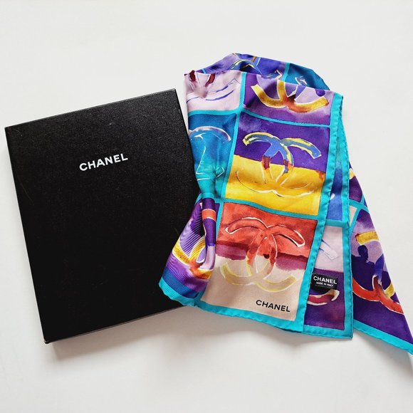 NEW Chanel CC Logo 100% Silk Multicolor Scarf 26" x 26" - Picture 1 of 11